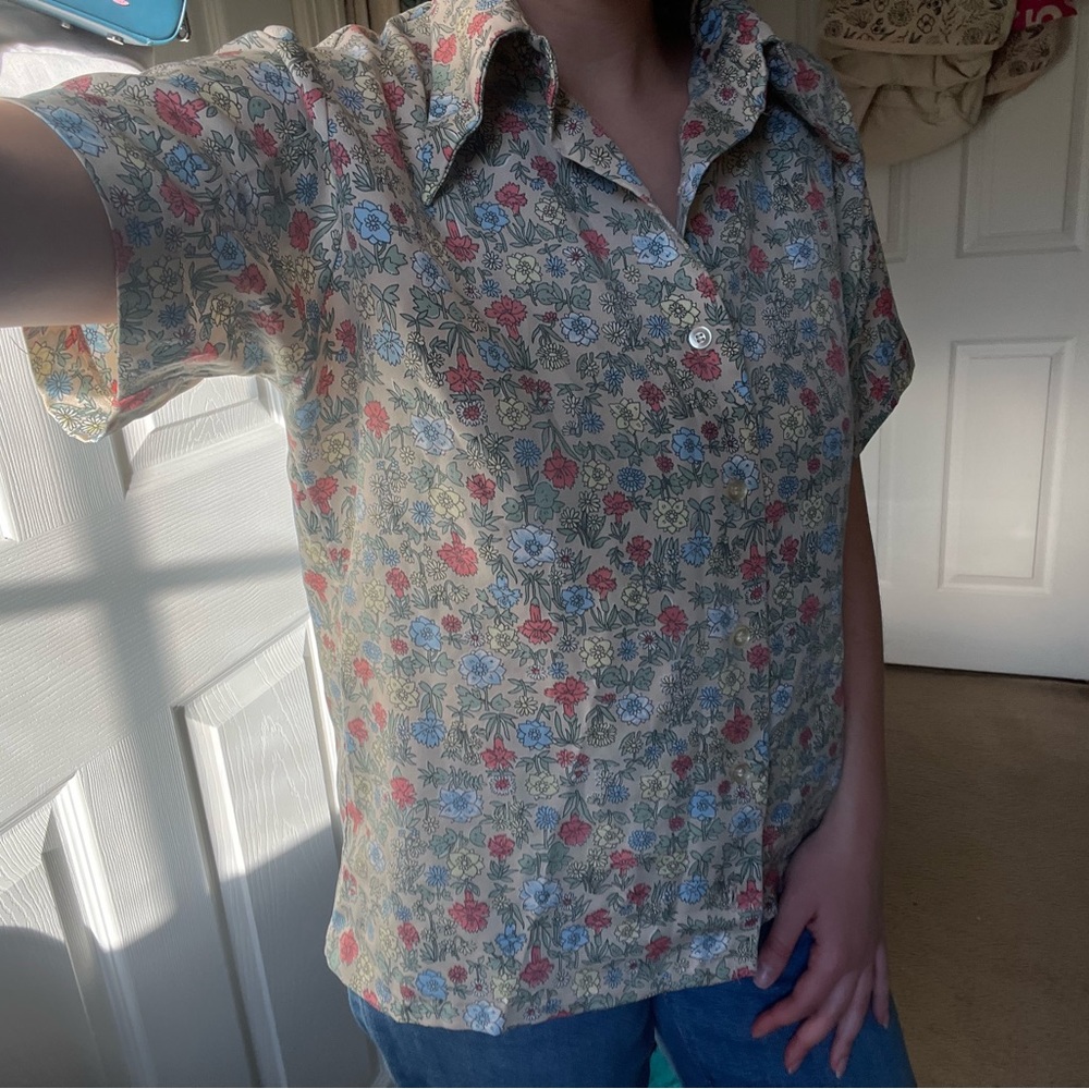 Vintage Floral Button-Up Shirt